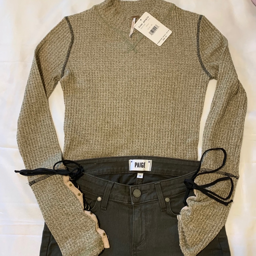 Xs free people women sweater.